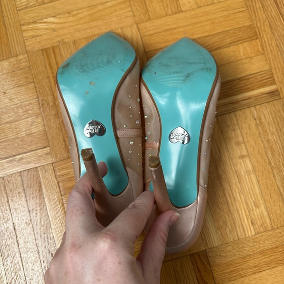 Blue by Betsey Johnson SB-Rubie Heeled Sandal - Picture 7 of 7